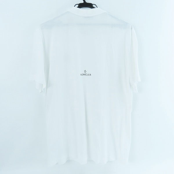 実際に弊社で買取させて頂いた【JPタグ】MONCLER/モンクレール MAGLIA T-SHIRT/Tシャツ ラバー ロゴワッペン カットソー G20918C00028 829H8/Mの画像 1枚目