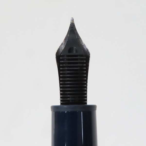 実際に弊社で買取させて頂いたMontBlanc/モンブラン 100周年 マイスターシュテュック ジ オリジン コレクション ドゥエ ル・グラン 万年筆 F/Au750の画像 3枚目