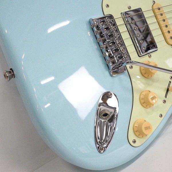 実際に弊社で買取させて頂いた★Bacchus/バッカス UNIVERSE SERIES ストラトキャスターType SSH エレキギター ソフトケース付の画像 6枚目