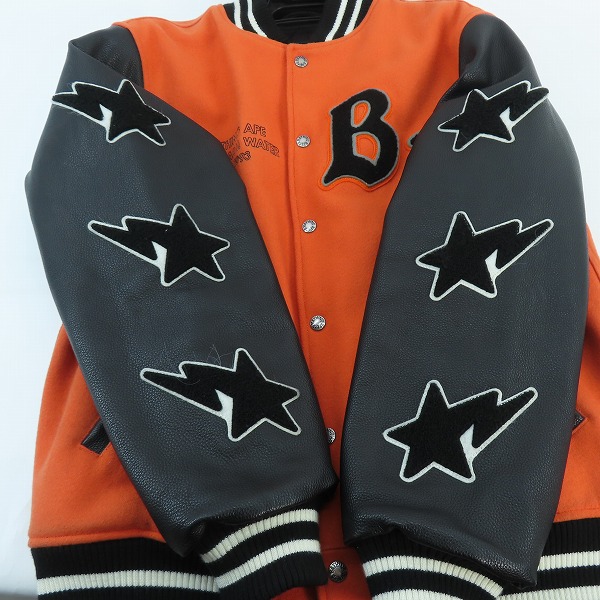実際に弊社で買取させて頂いたA BATHING APE/アベイシングエイプ  RELAXED FIT VARSITY JACKET/カウレザー切替 スタジャン 001HJI801001/Mの画像 7枚目