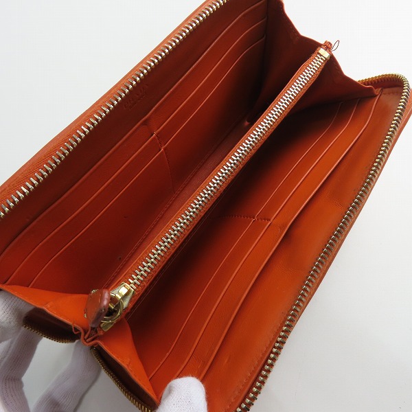 実際に弊社で買取させて頂いたPRADA/プラダ 切替 長財布 レザーロングウォレットの画像 4枚目