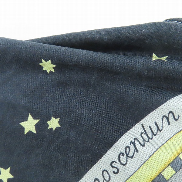 実際に弊社で買取させて頂いた【JPタグ】VERSACE/ヴェルサーチ シルク メデューサバッジ付き Tシャツ A75413/Sの画像 7枚目