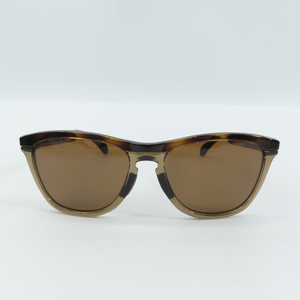 実際に弊社で買取させて頂いたOAKLEY/オークリー FROGSKINS RANGE サングラス カスタムモデル OO9284A-0755