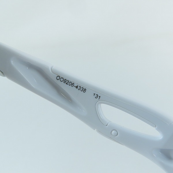 実際に弊社で買取させて頂いたOAKLEY/オークリー RADARLOCKPATH/レーダーロックパス サングラス OO9206-4338の画像 5枚目