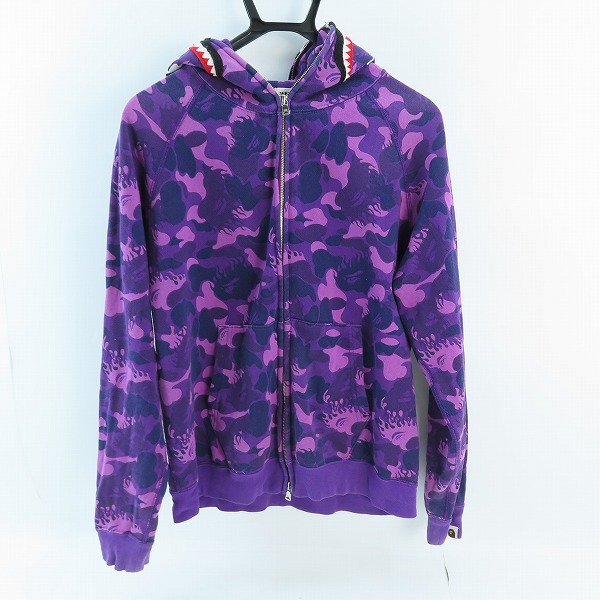 実際に弊社で買取させて頂いたA BATHING APE/アベイジングエイプ ジップアップ シャークパーカー カモフラ/S