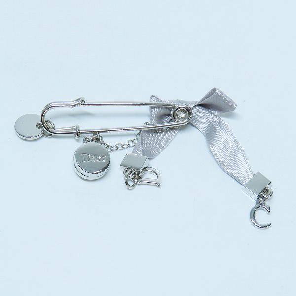 実際に弊社で買取させて頂いたChristian Dior/クリスチャンディオール セーフティピン ブローチ リボン アクセサリー 安全ピンの画像 2枚目