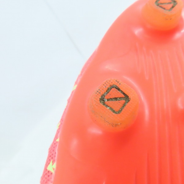 実際に弊社で買取させて頂いたPUMA/プーマ FUTURE Z 2.4 HG フューチャーZ サッカースパイク 106996-03/27.5の画像 6枚目