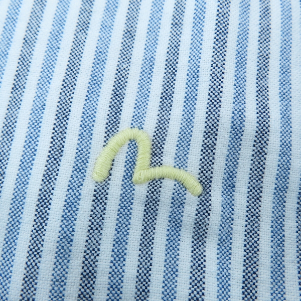 実際に弊社で買取させて頂いたEVISU/エヴィス ストライプ柄 ハーフボタン 半袖シャツ /44の画像 5枚目