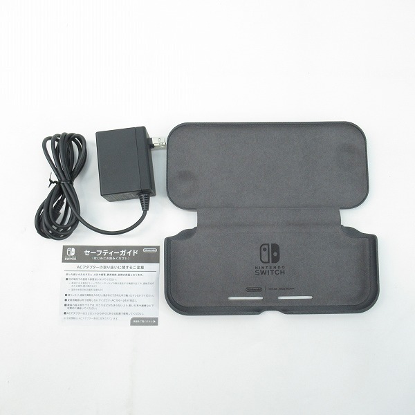 実際に弊社で買取させて頂いた任天堂 Nintendo Switch Lite/ニンテンドー スイッチ ライト ターコイズ HDH-S-BAZAA フリップカバー付きの画像 8枚目