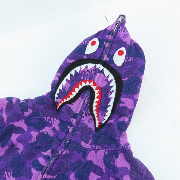 実際に弊社で買取させて頂いたA BATHING APE/アベイジングエイプ ジップアップ シャークパーカー カモフラ/Sの画像 2枚目