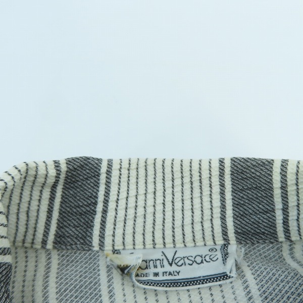 実際に弊社で買取させて頂いたGIANNI VERSACE/ジャンニヴェルサーチ ストライプ シャツ/44の画像 4枚目