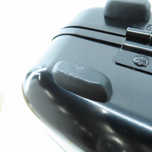 実際に弊社で買取させて頂いたZERO HALLIBURTON/ゼロハリバートン ダイヤルロック式 ポリカーボネイト アタッシュケース レザー ブラックの画像 6枚目