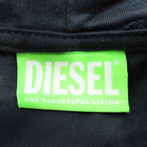実際に弊社で買取させて頂いた【未使用】DIESEL/ディーゼル 0GRAM プルオーバーパーカー/Mの画像 2枚目