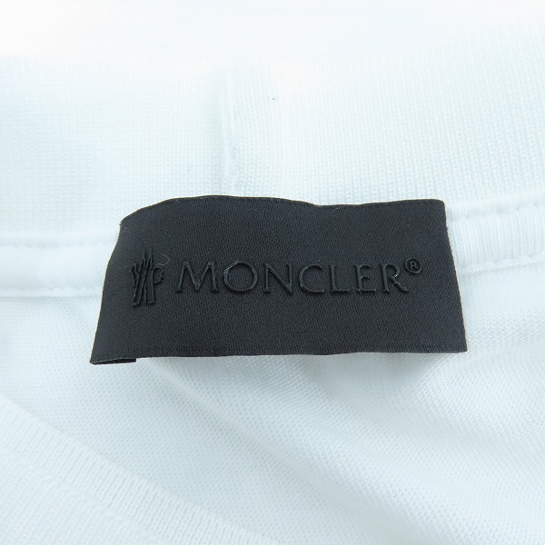 実際に弊社で買取させて頂いた【JPタグ】MONCLER/モンクレール MAGLIA T-SHIRT/Tシャツ ラバー ロゴワッペン カットソー G20918C00028 829H8/Mの画像 2枚目