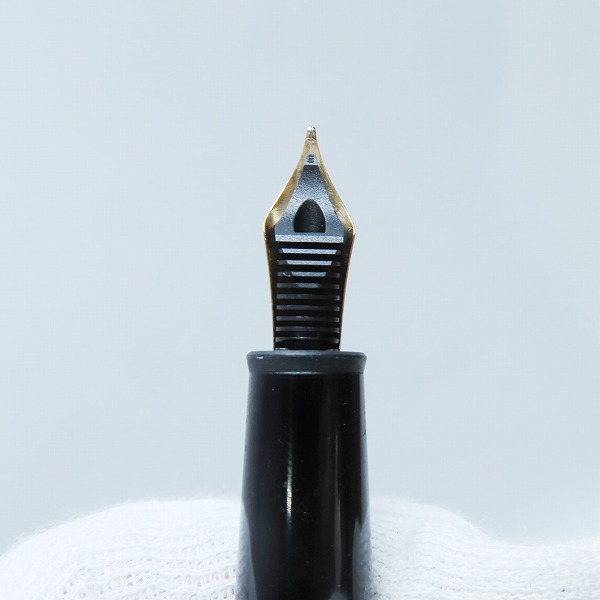 実際に弊社で買取させて頂いたMont Blanc/モンブラン 万年筆 マイスターシュテュック プラチナ クラシック 106521/ペン先 4810 Au585 の画像 2枚目