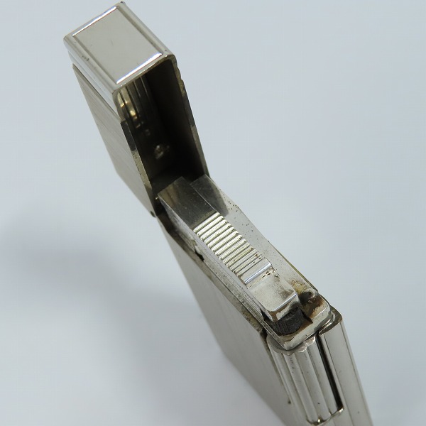 実際に弊社で買取させて頂いたS.T.Dupont/S.T.デュポン GATSBY/ギャッツビー ヘアライン ガスライター シルバー 18313の画像 5枚目