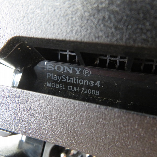 実際に弊社で買取させて頂いた【ジャンク】SONY/ソニー PlayStation4 PRO/PS4 PRO/プレイステーション4 Pro 本体 CUH-7200B ジェット・ブラックの画像 4枚目