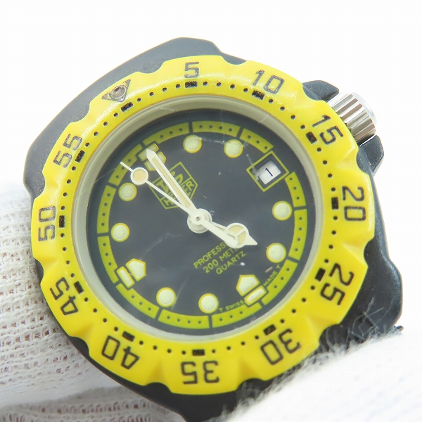 実際に弊社で買取させて頂いたTAG HEUER/タグホイヤー フォーミュラ1 ラバーベルト 腕時計 380.508 【動作未確認】の画像 4枚目