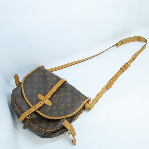 実際に弊社で買取させて頂いたLOUIS VUITTON/ルイ ヴィトン ソミュール30 ショルダーバッグ モノグラム Ｍ42256の画像 5枚目