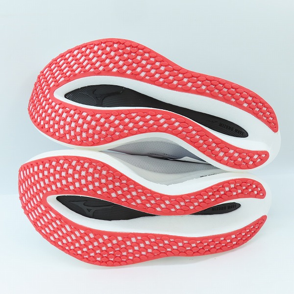 実際に弊社で買取させて頂いた【未使用】MIZUNO/ミズノ WAVE REBELLION PRO2/ウエーブ リベリオン プロ2 U1GD241711/26の画像 2枚目