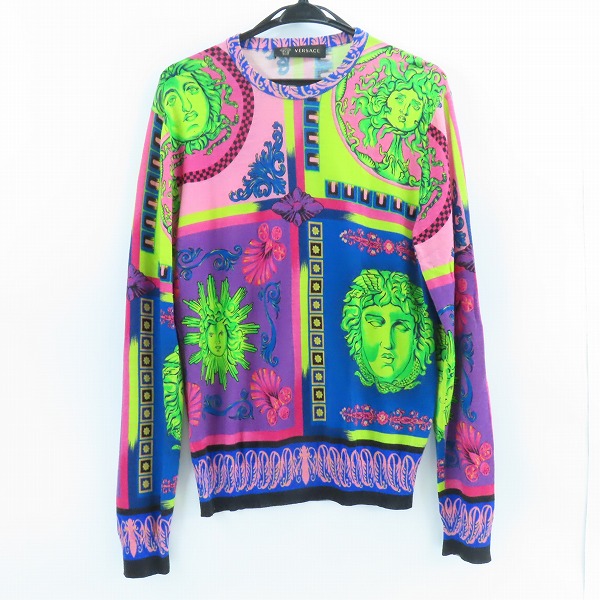 実際に弊社で買取させて頂いた【JPタグ】VERSACE/ヴェルサーチ メデューサ 総柄 ニット カットソー A68858/46