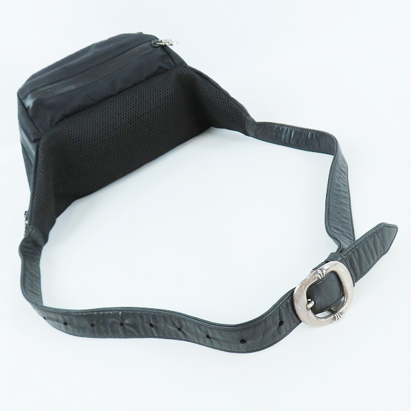 実際に弊社で買取させて頂いたCHROME HEARTS/クロムハーツ レザー×ナイロン ミニスナットパック/ウエストポーチ/ボディバッグの画像 3枚目