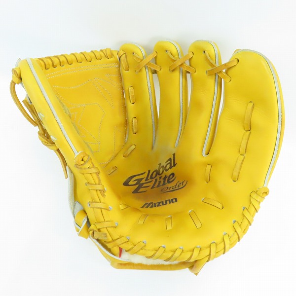 実際に弊社で買取させて頂いたmizuno/ミズノ オーダー グローバルエリート 軟式 投手 右投げ用 グローブの画像 2枚目