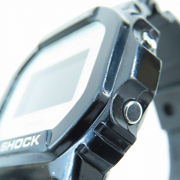 実際に弊社で買取させて頂いたG-SHOCK×MEDICOM TOY/Gショック×メディコムトイ BE＠RBRICK 30周年記念 ベアブリック 限定コラボ DW-5600MT-1JRの画像 6枚目