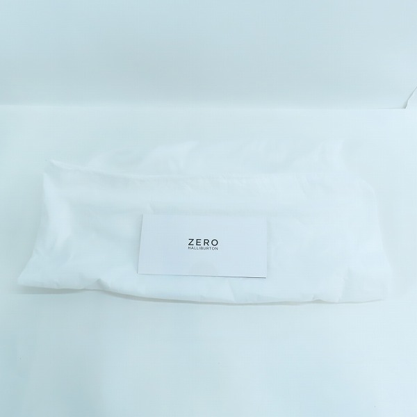 実際に弊社で買取させて頂いた【未使用】ZERO HALLIBURTON/ゼロハリバートン Pシリーズ アタッシュケース シルバー 9433805の画像 9枚目