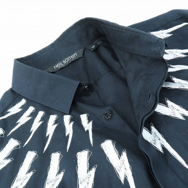 実際に弊社で買取させて頂いたNEIL BARRETT/ニール バレット Sketch Bolt Pattern Shirt/スケッチボルト 長袖シャツ PBCM1473C Q013S/Lの画像 2枚目