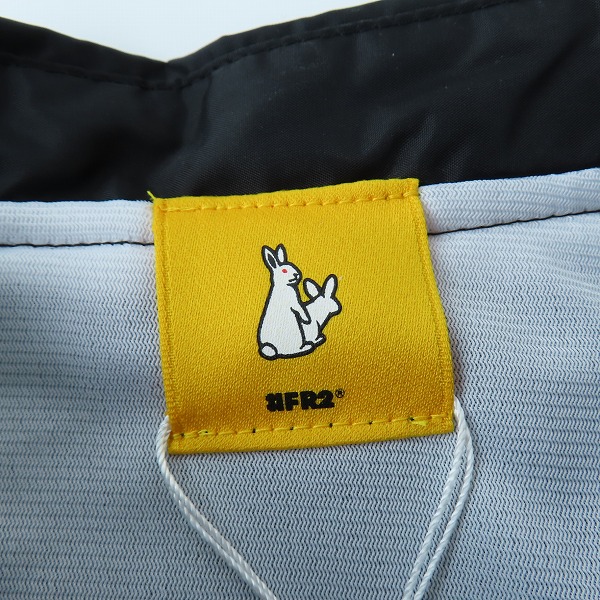 実際に弊社で買取させて頂いた(1)【未使用】FR2 × SNKRDUNK/エフアールツー × スニーカーダンク Angel Coach Jacket FRC2905/Lの画像 2枚目