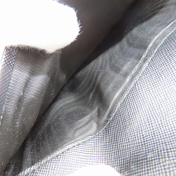 実際に弊社で買取させて頂いたPRADA/プラダ サフィアーノレザー リボン 二つ折り長財布 の画像 9枚目