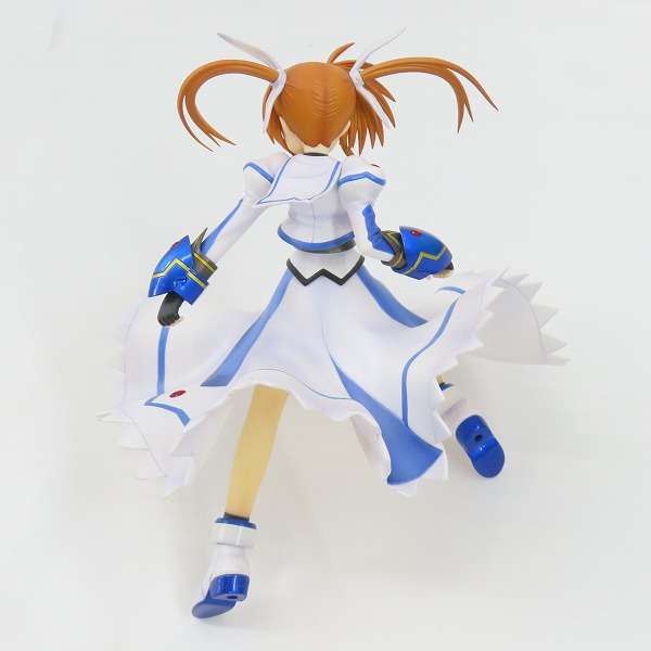 実際に弊社で買取させて頂いたALTER/アルター 高町なのは エクシードモード 魔法少女リリカルなのは StrikerS フィギュア 1/7の画像 3枚目