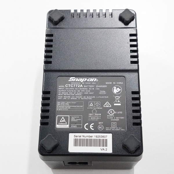 実際に弊社で買取させて頂いたSnap-on/スナップオン CTC772A 14.4V 充電器 バッテリーチャージャー 動作未確認の画像 4枚目