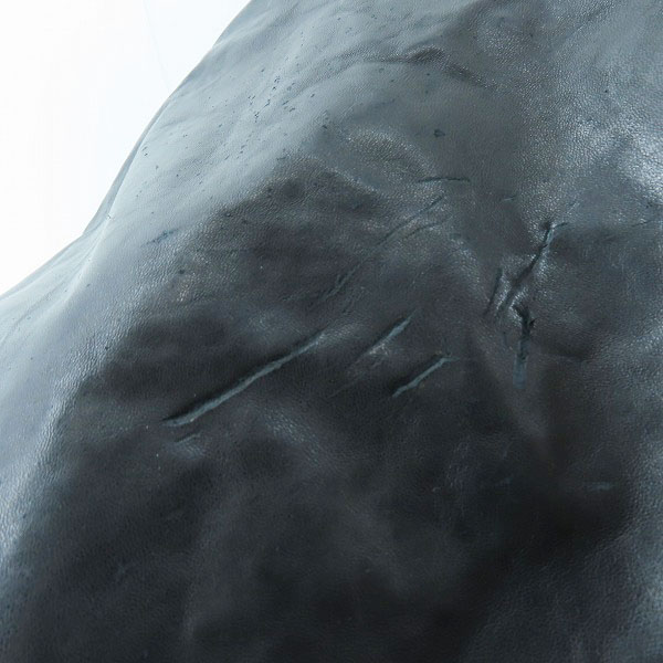 実際に弊社で買取させて頂いたISAMU KATAYAMA BACKLASH/バックラッシュ ラムレザー 切替 フーデッドコート 1471-03/ブラック/Mの画像 6枚目