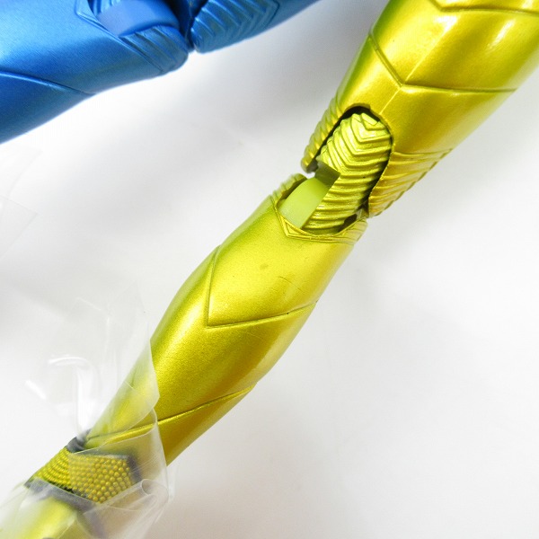 実際に弊社で買取させて頂いたBANDAI/バンダイスピリッツ S.H.Figuarts 真骨彫製法 仮面ライダーW ルナトリガー フィギュアの画像 4枚目