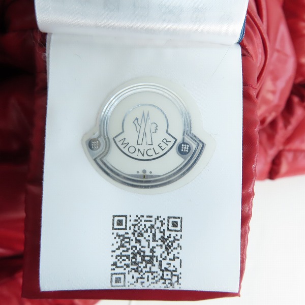 実際に弊社で買取させて頂いた【JPタグ】MONCLER/モンクレール BADY/バディ ダウンジャケット E20934685805 68950/1の画像 6枚目