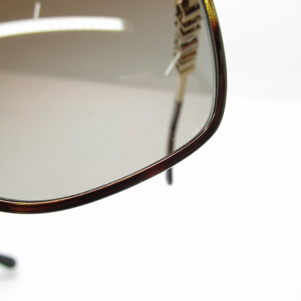 実際に弊社で買取させて頂いたCHANEL/シャネル 24SS サングラス バタフライ シェイプ ケース付き 4283 c.429/S9の画像 7枚目