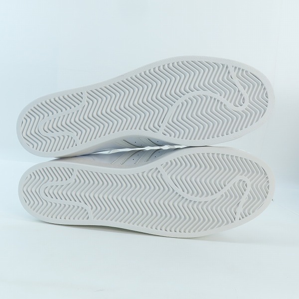 実際に弊社で買取させて頂いたBEAMS×adidas/ビームス×アディダス WMNS SUPERSTAR “White/Matt Silver”  スーパースター GZ3096 28.0の画像 2枚目