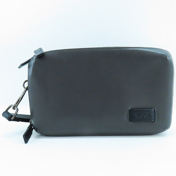 実際に弊社で買取させて頂いたTUMI/トゥミ TRIPLE ZIP CLUTCH/トリプル ジップ クラッチ バッグ レザー ポーチ