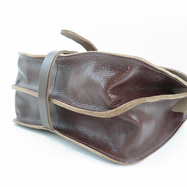 実際に弊社で買取させて頂いた【未使用】IL BISONTE/イルビゾンテ クロス ボディバッグ/ショルダーバッグ 54223-0-5210/9の画像 2枚目