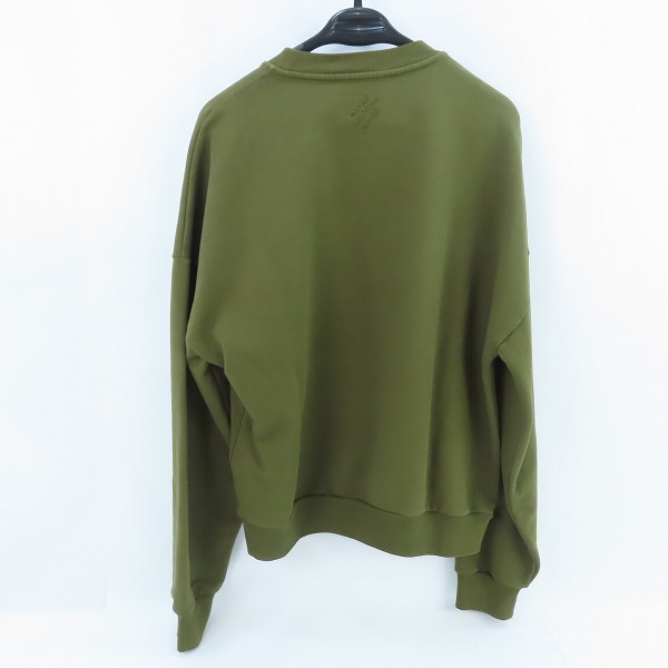 実際に弊社で買取させて頂いた【JPタグ】LOUIS VUITTON/ルイヴィトン 24SS コットン シグネチャー スタッズ クルーネックスウェット RM241 FWC HQY88W/Sの画像 1枚目