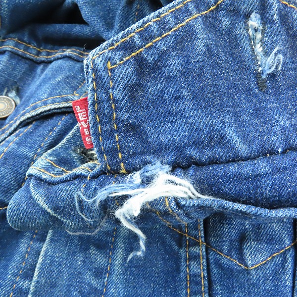 実際に弊社で買取させて頂いたLEVI'S/リーバイス ヴィンテージ 70505 ビッグE 不均等V 刻印526 デニムジャケットの画像 7枚目