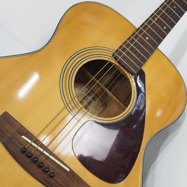 実際に弊社で買取させて頂いた★【難有り】YAMAHA/ヤマハ FG-130 アコースティックギター/アコギ ギグケース付の画像 5枚目