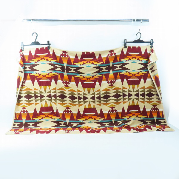 実際に弊社で買取させて頂いたPENDLETON/ペンドルトン OVERSIZED JACQUARD TOWELSブランケット/タオルケット XB233-55164