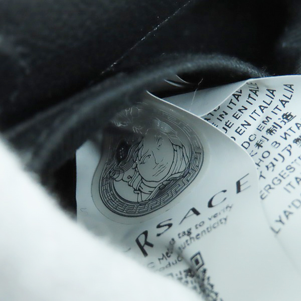 実際に弊社で買取させて頂いたVersace/ヴェルサーチ La Medusa small hobo bag Black/メデューサスモールホーボーバッグ ブラックの画像 5枚目