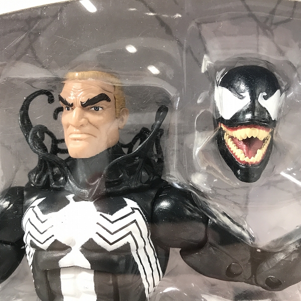 実際に弊社で買取させて頂いた【未開封】Hasbro/ハズブロ MARVEL LEGENDS/マーベルレジェンド  MONSTER VENOM ヴェノム フィギュアの画像 3枚目