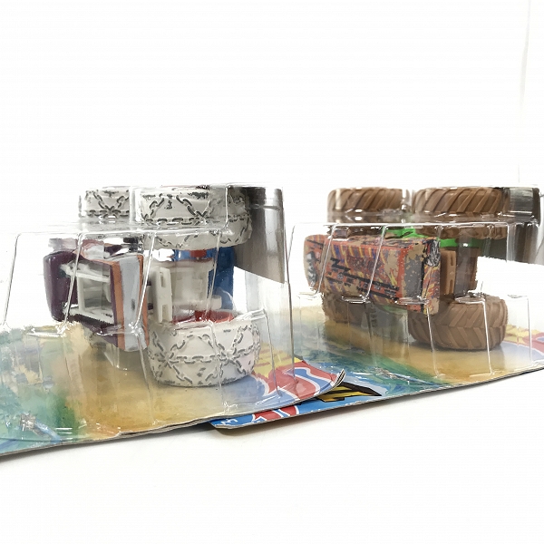 実際に弊社で買取させて頂いた【未開封】Hot Wheels/ホットウィール MONSTER TRUCKS CRUSH DELIVERY/TOWN HAULER/UNIMOG/PURE MUSCLE 4点セットの画像 4枚目