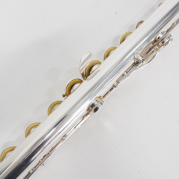 実際に弊社で買取させて頂いたYAMAHA/ヤマハ YFL211/YFL-211 フルート Eメカ付 日本製 ハードケース・ケースカバー付 の画像 2枚目