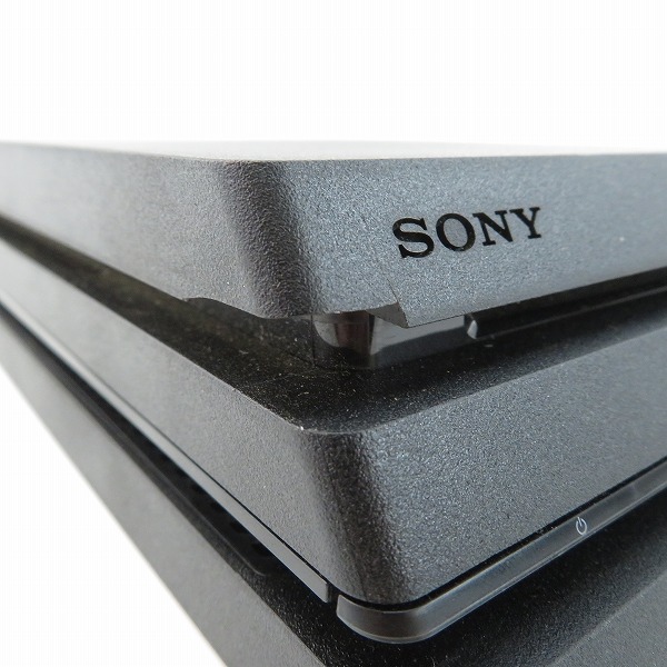 実際に弊社で買取させて頂いた【ジャンク】SONY/ソニー PlayStation4 PRO/PS4 PRO/プレイステーション4 Pro 本体 CUH-7200B ジェット・ブラックの画像 6枚目